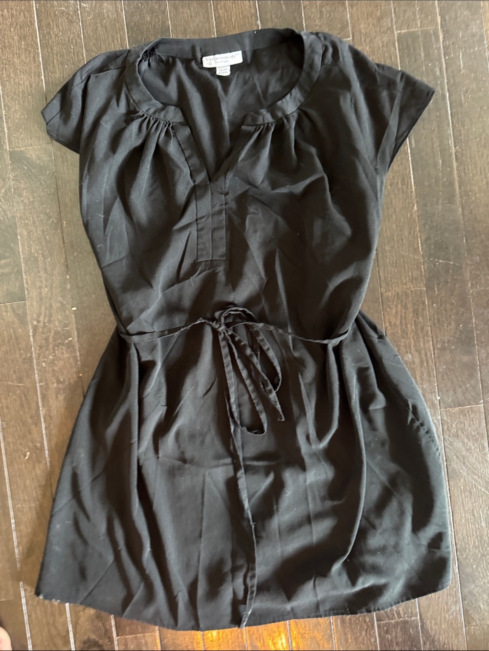 Liz Lange for Target Black Tie-Waist Short Sleeve Tunic